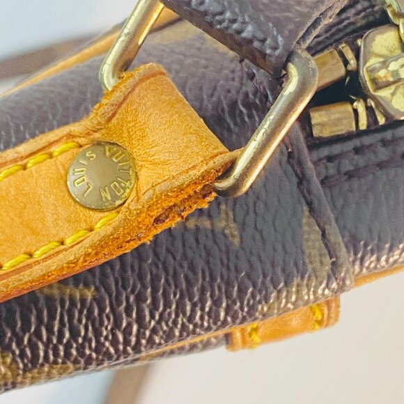 Vintage Louis Vuitton Monogram Crossbody Bag – Iconic Canvas, Timeless Luxury - Picture 12 of 17